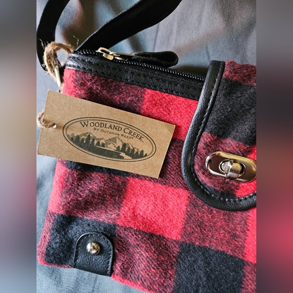 Buffalo Check Woodland Creek Crossbody Bag NWT - Picture 2 of 8